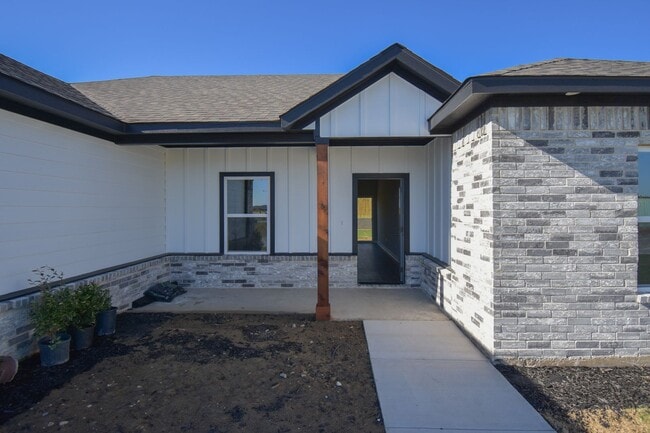 Photo - Beautiful 3 BR / 2 BA Home!