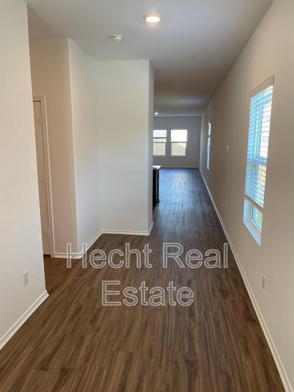 267 Geode Glen