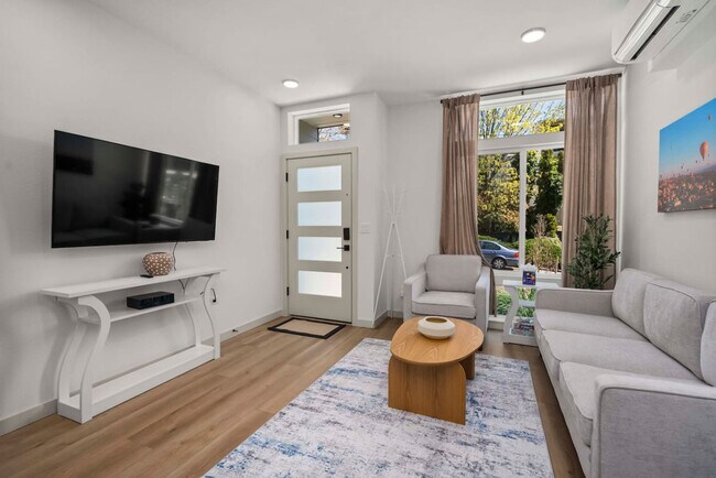 Photo - 3605 Linden Ave N Unit SI ID1516261P
