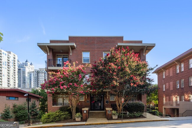 Photo - 250 11th St NE Unit 2