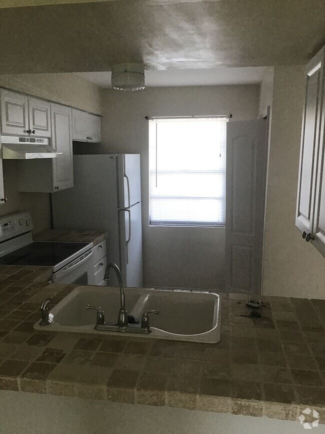 Building Photo - Decatur St Unit 5524 Rental