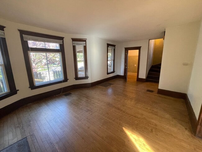 Photo - Spacious Five Bedroom Home