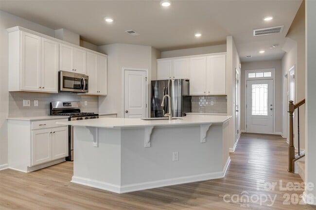 Photo - 807 Gable Oak Ln