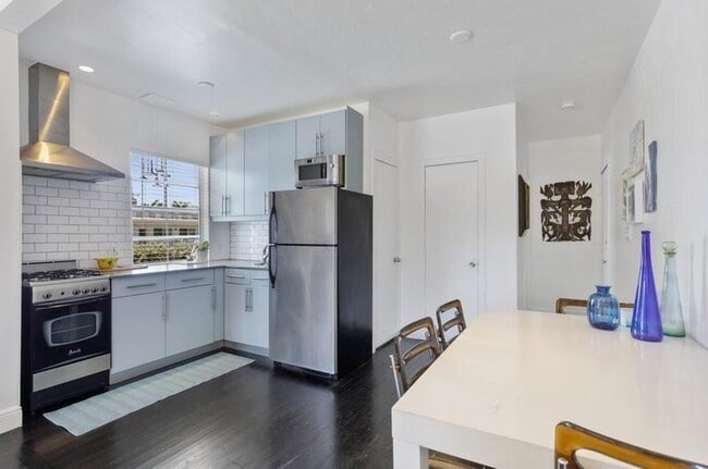Photo - 1455 Michigan Ave Unit 19
