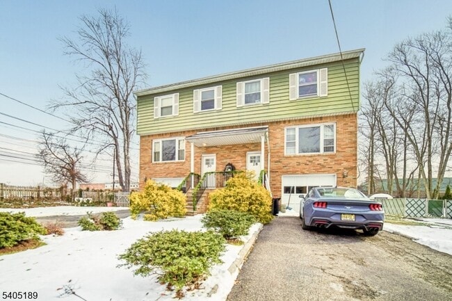 Photo - 30 Sanford Ave