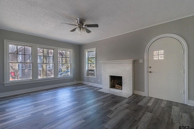 Photo - Charming 2 Bed, 1 Bath Home Near Downtown Tyler!