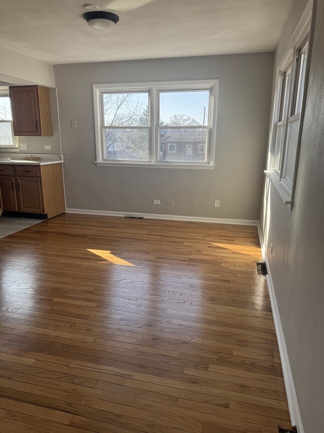 Breakfeast Nook - 443 Jefferson Ave Unit #2 - 2 bed 2 bath