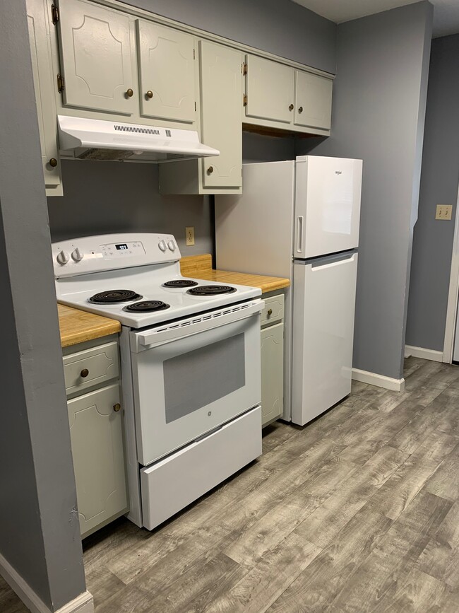 Photo - 103 Hines Blvd