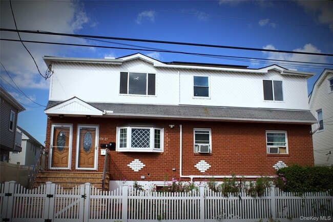 Building Photo - 174-27 126th Ave Unit 2nd Fl