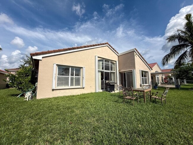Photo - 775 NW 165th Ave