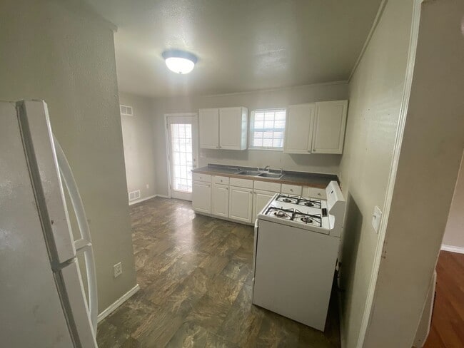 Photo - 326 N Philadelphia Ave Unidad A