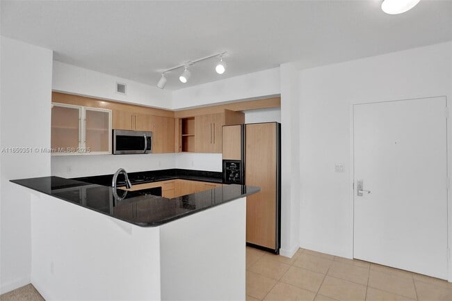 Photo - 335 S Biscayne Blvd