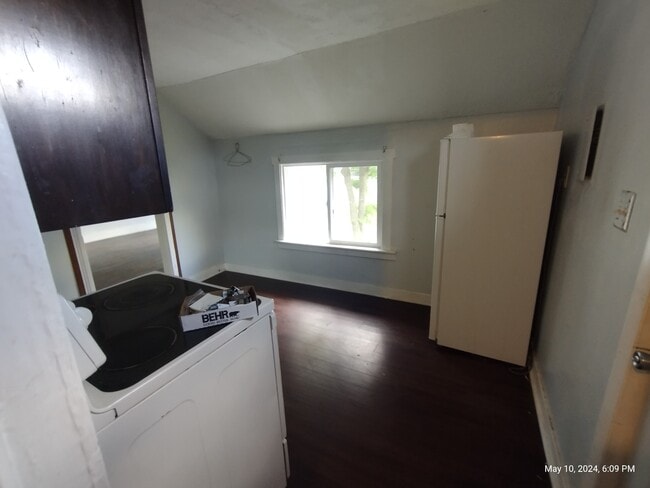 Photo - 1615 Herbert St Unit Upper