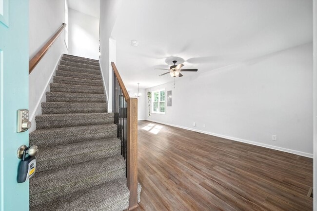 Photo - 960 Charlotte St