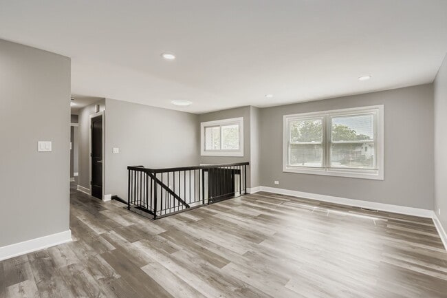 Photo - 5611 Allemong Dr