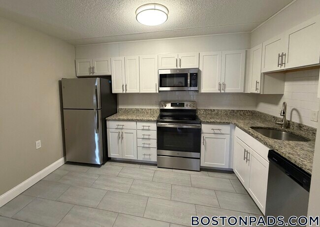 Photo - 757 Highland Ave Unidad 219N
