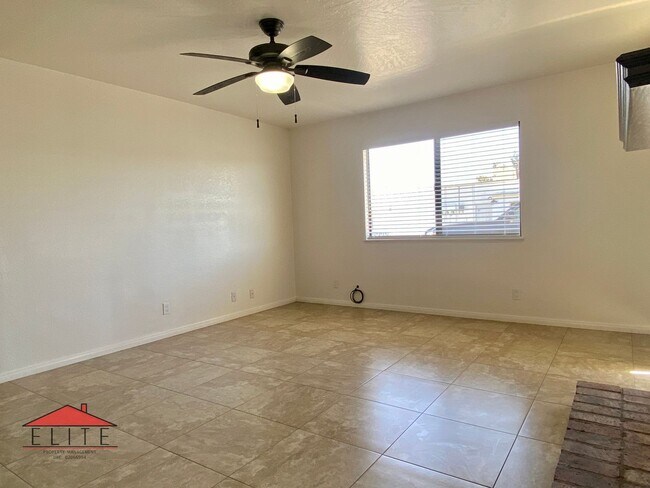 Photo - 913 W Atkins Ave Unit #A