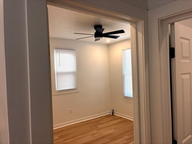 Photo - 1378 E Fulton St