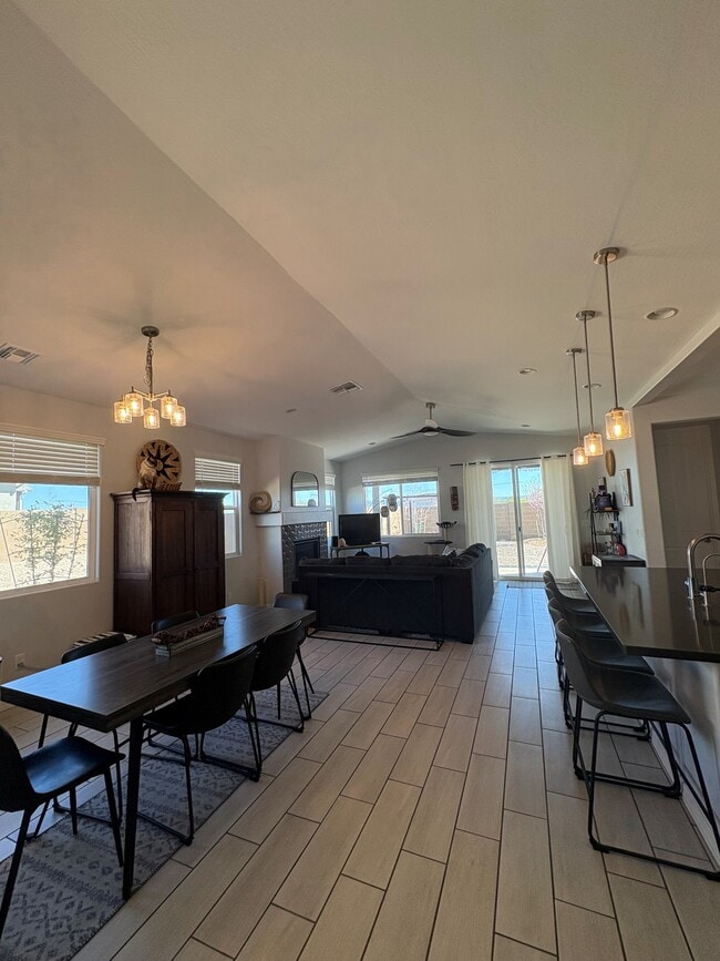 Photo - 6255 Goldfinch Dr