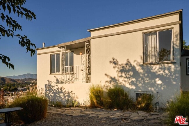 Building Photo - 4801 O Sullivan Dr