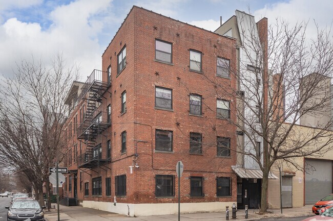 Photo - 364 Manhattan Ave