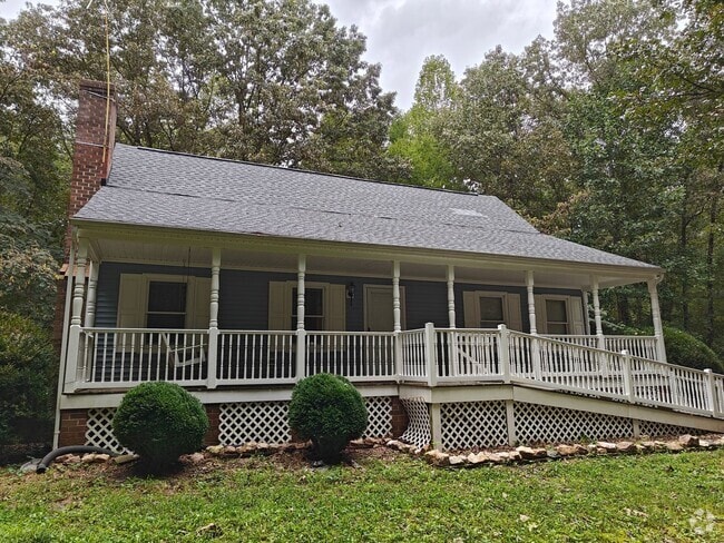Building Photo - 4 bedroom home on cul-de-sac