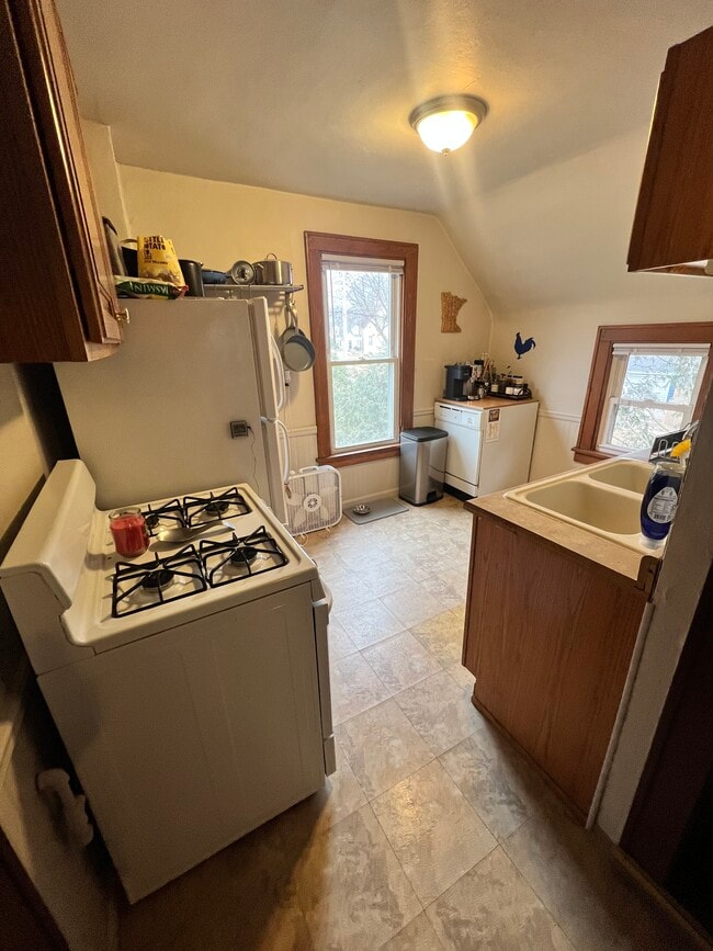 Photo - 3058 Hayes St NE Unit 2