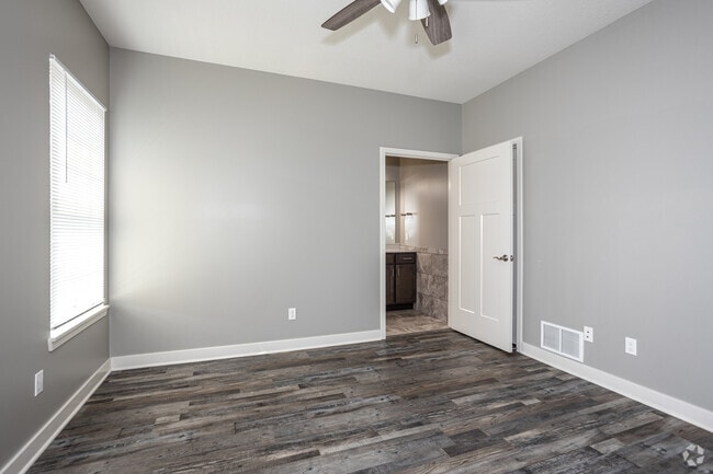 2HAB, 2BA - Jefferson West
