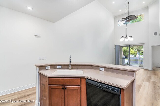 Photo - 208 Tin Roof Ave