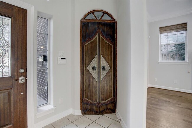 Photo - 4842 Sanford Rd