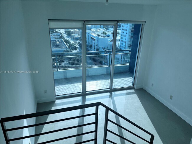 Photo - 60 SW 13th St Unidad 1417