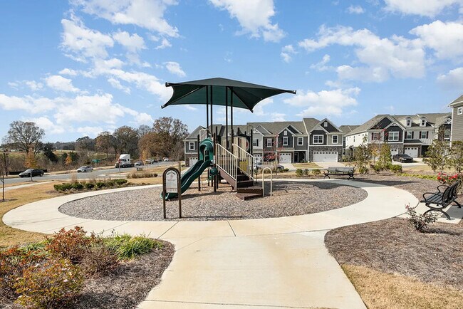 Photo - Lavanya Townhouse Arberdene