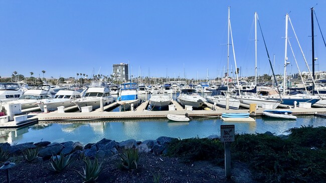 Building Photo - 1202 N Pacific St Unit Harbor Condo