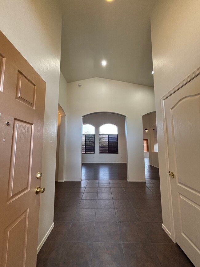 Photo - 5305 W Olivine Dr