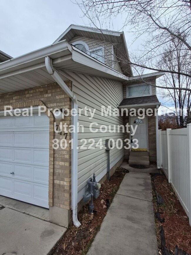 Photo - 747 Hanover Dr