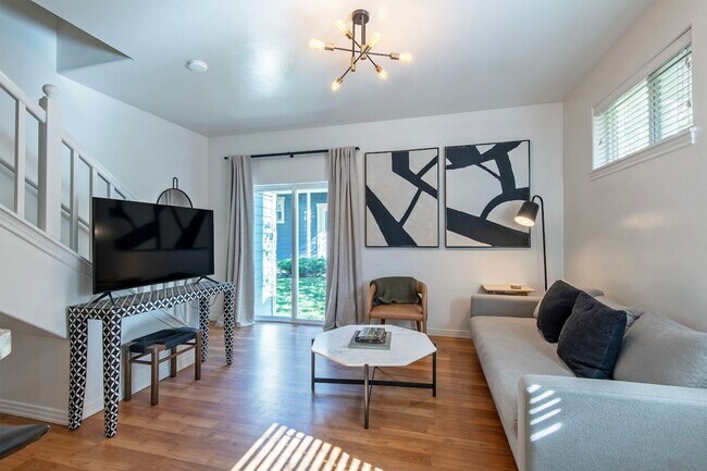 Photo - Fully Furnished 2 BR Townhouse in Driggs with Attached Garage