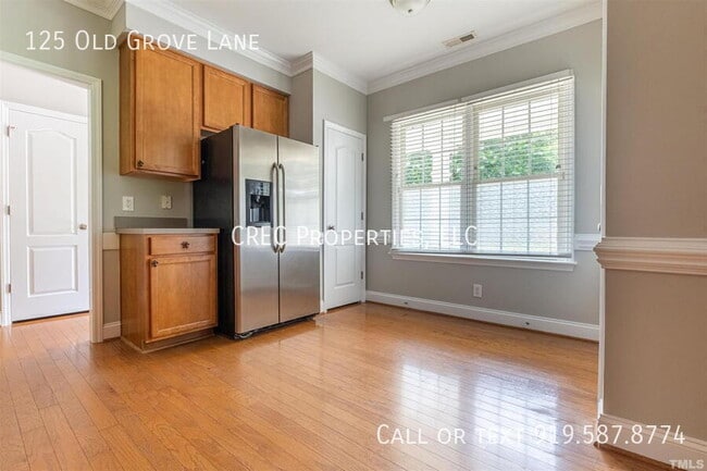 Photo - 125 Old Grove Ln