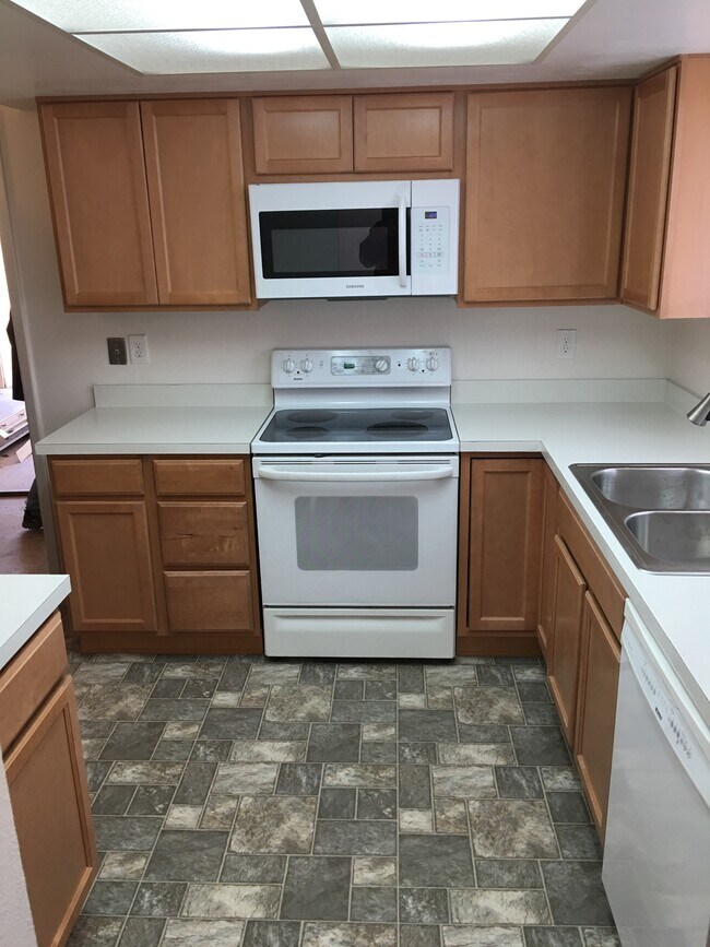 Photo - 2501A S Victor St