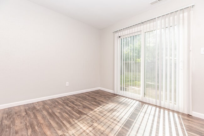 Photo - Woodhaven Oaks