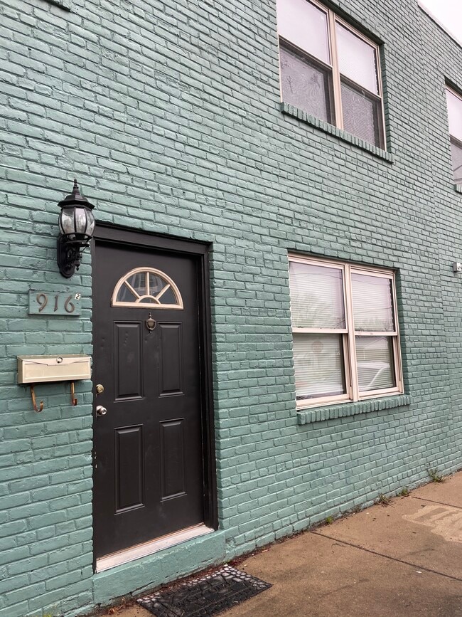 Photo - 1301 W Leigh St