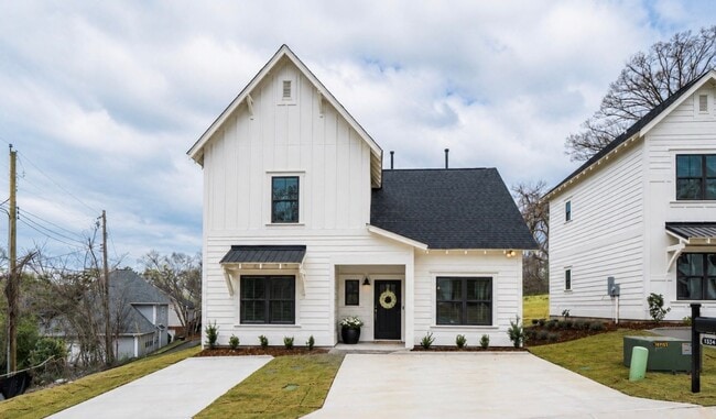 Building Photo - Beautiful home in prime Vestavia Hills location!