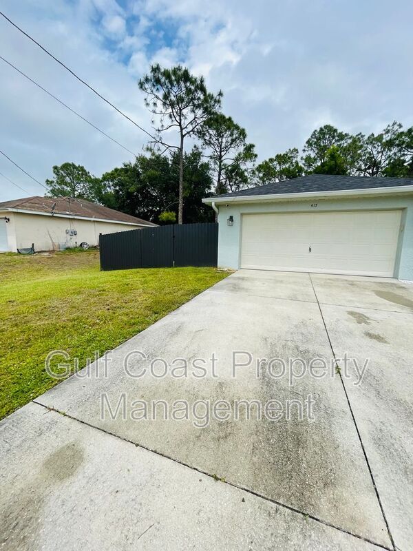 Photo - 417 Broadmoor St