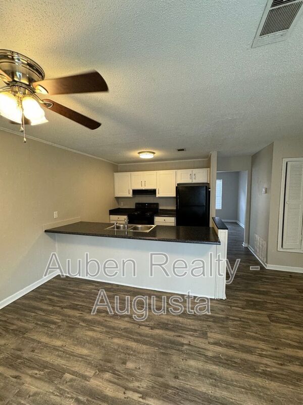 2311 Walden Dr