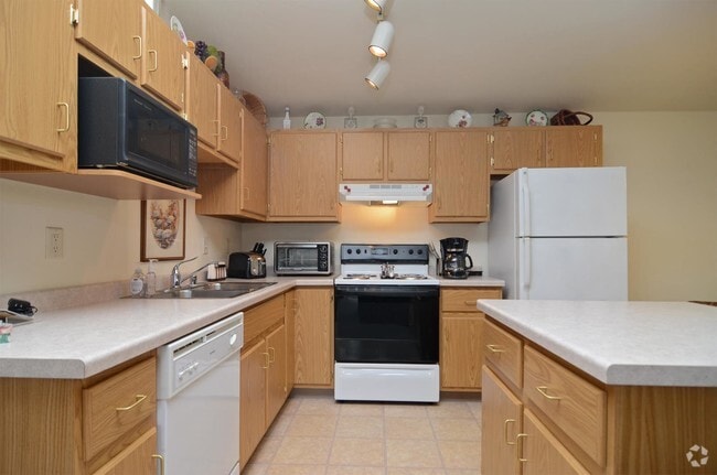 Photo - Noblemen Crossing