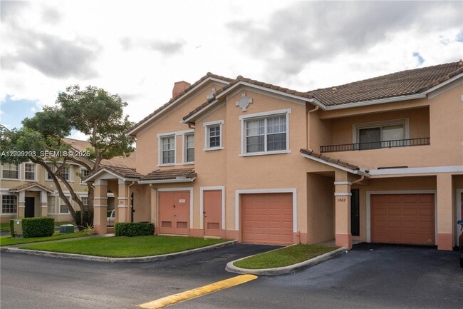 Photo - 1002 Belmont Ln Unit 1002