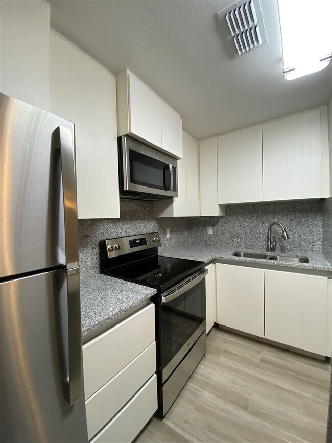 Photo - 8218 Casa Verde Rd Unidad 2015