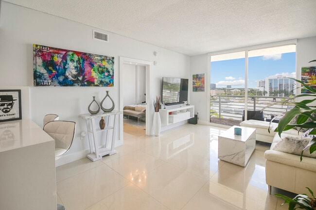 Photo - 18800 NE 29th Ave Unit 704