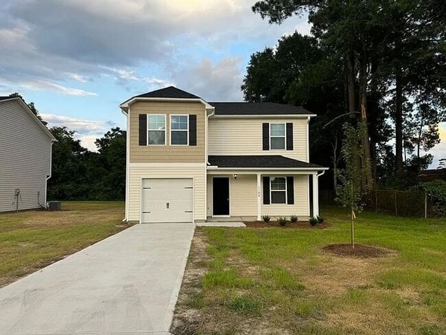 Building Photo - Modern Four Bedroom Home