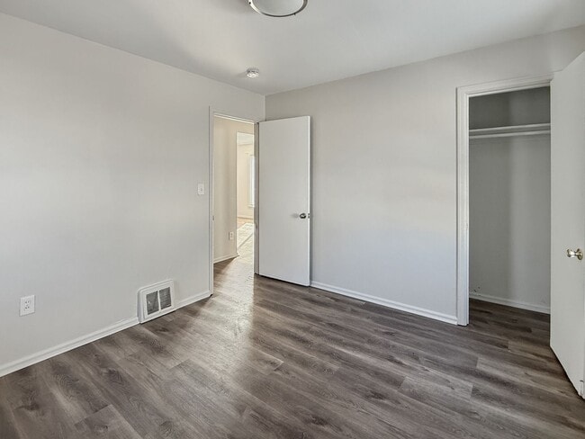 Photo - 3322 Birchwood Ave SW