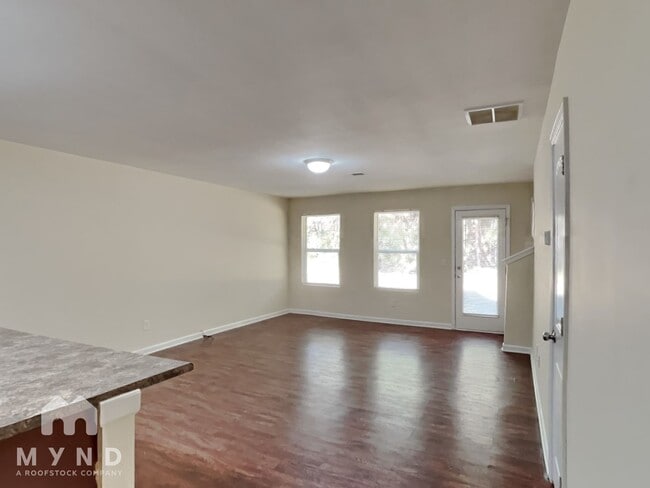 Photo - 168 Alton Cir